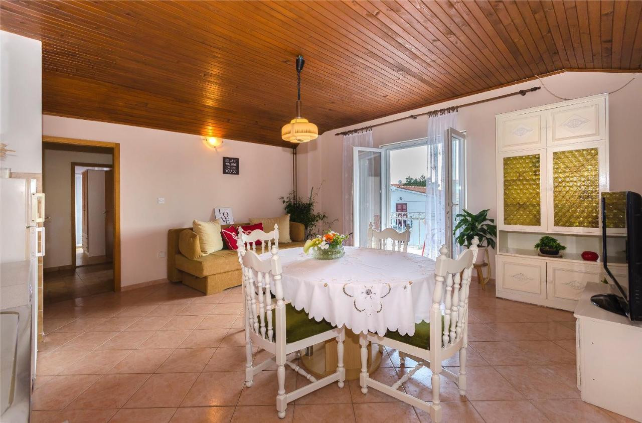 Apartment And Rooms Ema Vodice Exterior foto