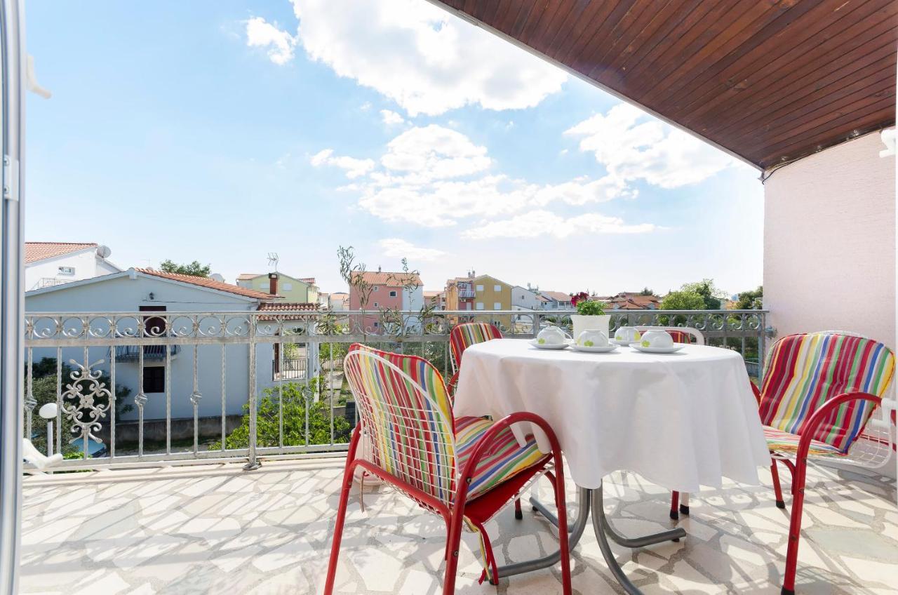 Apartment And Rooms Ema Vodice Exterior foto